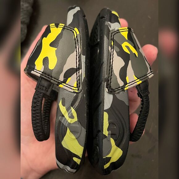 Champion | Toddler Slides | 4c - Picture 4 of 5